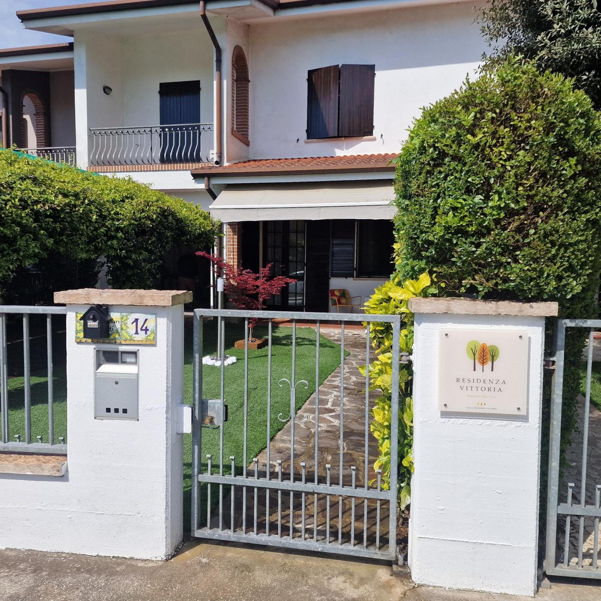 Residenza Vittoria Villa Bagnolo San Vito Exterior photo